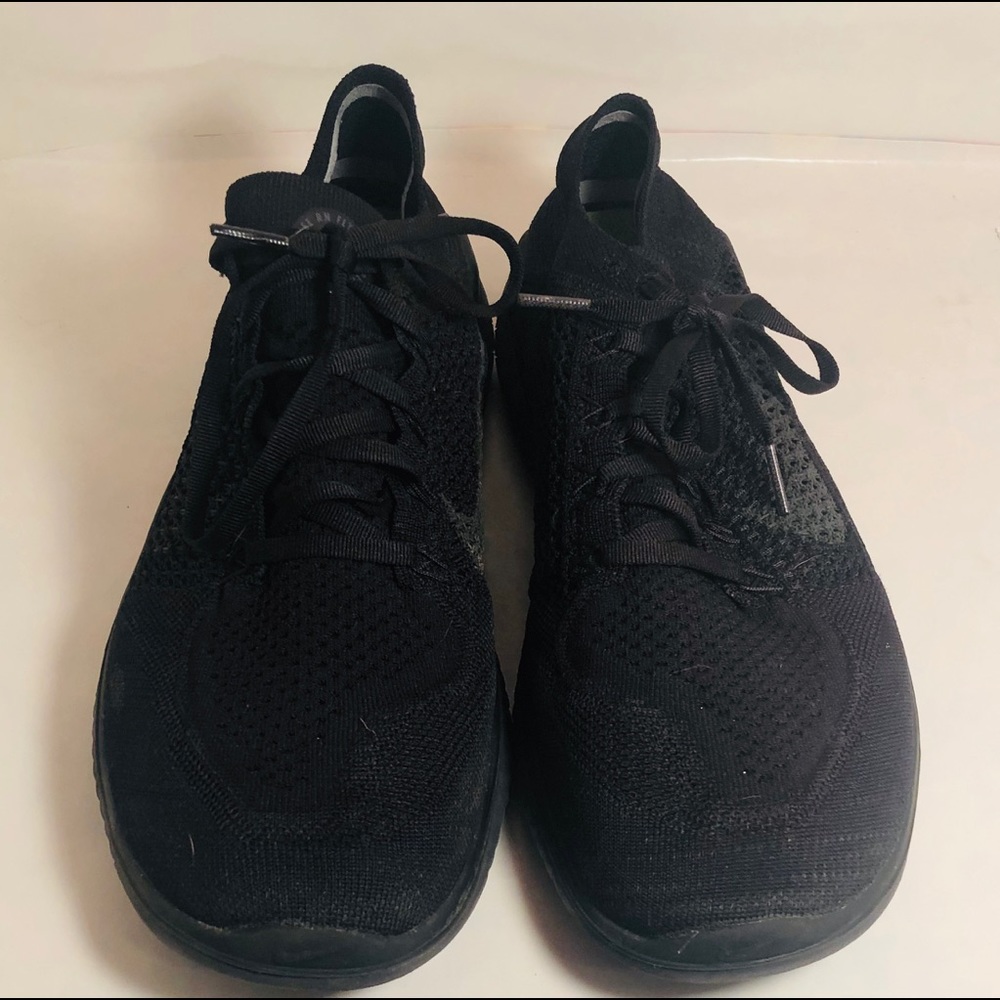 Black Nike’s